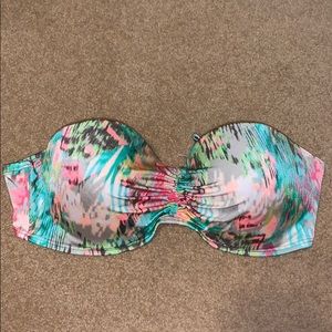 Victoria’s Secret bathing suit top 34DD